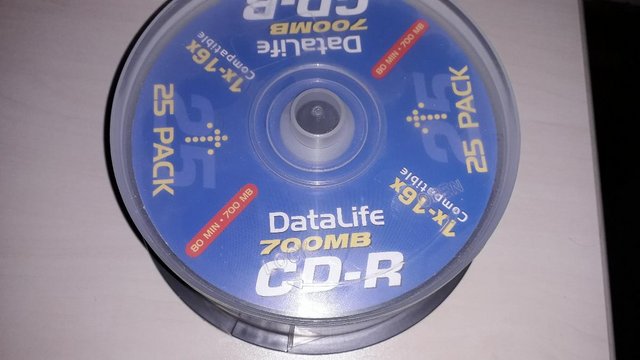 Image 4 of BLANK CD-R DISCS + STORAGE BOX, INCLUDES POSTAGE