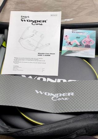 Image 2 of Wondercore exercise machine and accessories