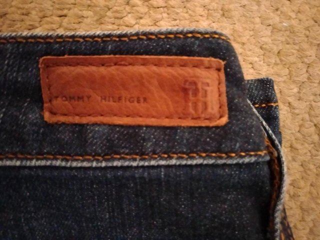 Preview of the first image of Women's Blue Tommy Hilfiger Jeans.