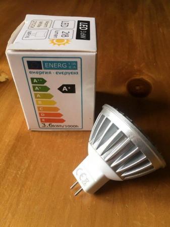 Image 3 of NEW illumin8 LED 3.6W 218 lumen MR16 light bulbs £4 for 12.