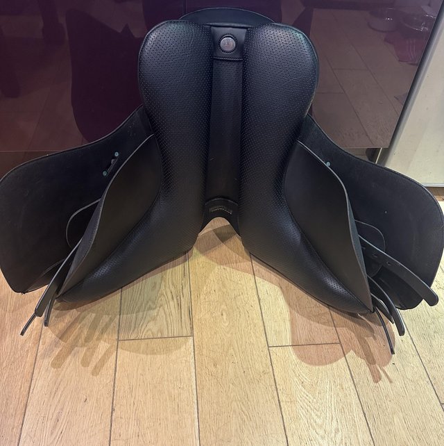 Preview of the first image of Black 17 inch Wintec Wide Saddle with Cair.