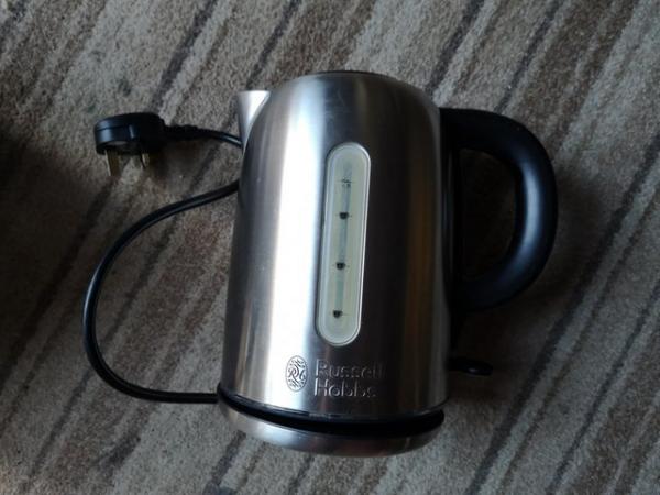 Image 2 of Russell Hobbs quiet boil kettle