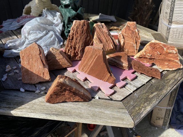 Preview of the first image of Aquarium red wood stone.