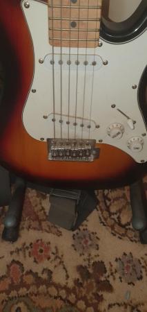 Image 2 of Elevation 3/4 electric guitar,ideal for beginners.