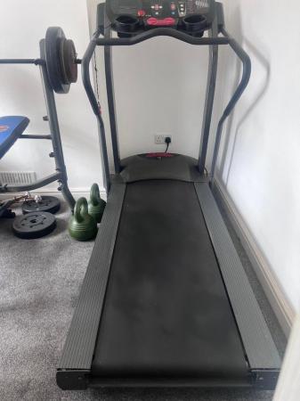 Image 2 of Treadmill / running machine