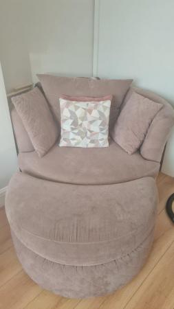 Image 3 of Corner Couch & Swivel Chair/Footstool
