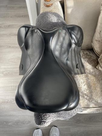 Image 3 of 17.5 inch arena jump saddle