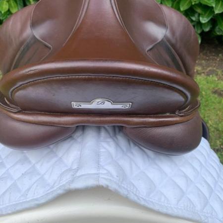 Image 14 of Bates 17 inch wide brown saddle