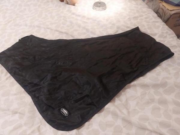 Image 1 of Weatherbeeta Anti-rub cover. Fits up to 16.2 horse