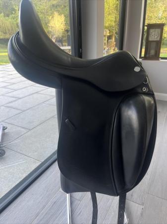 Image 3 of Prestige Helen dressage saddle 17 M 2019
