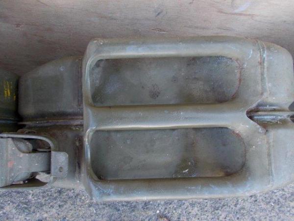 Image 5 of 20L Nato Army Petrol Diesel Jerry cans, secure fuel storage