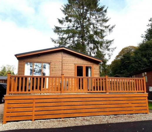 Image 1 of Exquisite Three Bedroom Lakeside Lodge with Hot Tub