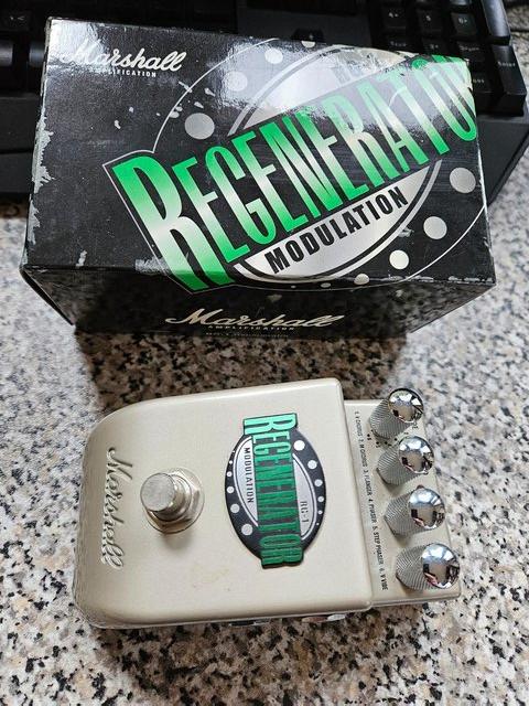 Preview of the first image of Marshall RG-1 Regenerator pedal.