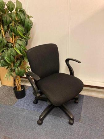 Image 3 of Hooked armrest black office/task/computer ergonomic chair