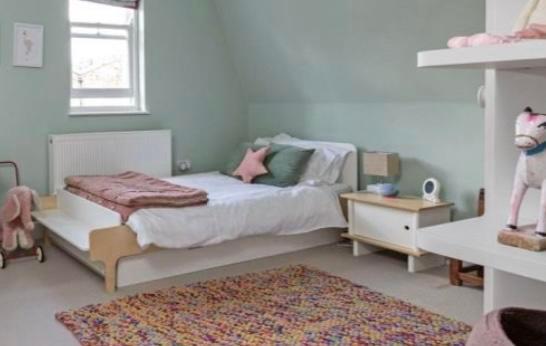 Image 1 of Oeuf River Single Bed with Trundle+2 mattresses+bedside tabl