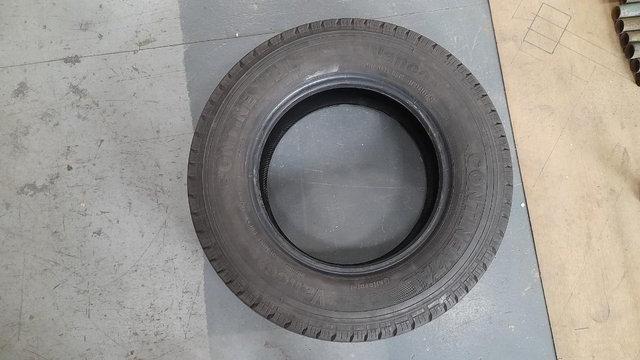 Image 3 of Continental Vanco Tyre - used