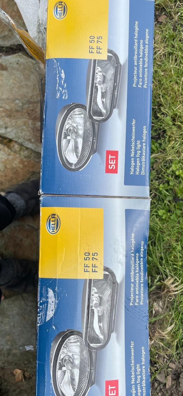 Preview of the first image of Hella Halogen Fog/Spot Light Set x 2 + Roof bars ( Brand new.