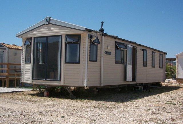 Image 1 of RS 1646 a great 3 bed Swift Burgundy Mobile home