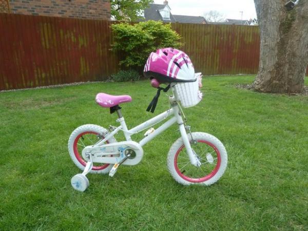 Image 2 of GIRLS BICYCLE WITH STABILISERS