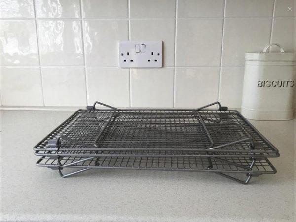 Image 2 of Lakeland 3 tier non stick cooling rack