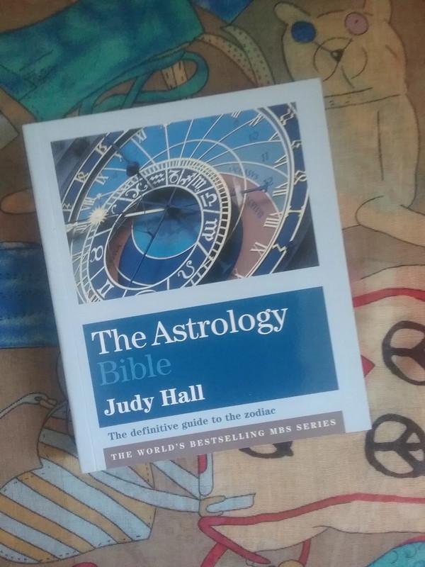 Preview of the first image of BOOK - The Astrology Bible - Judy Hall.