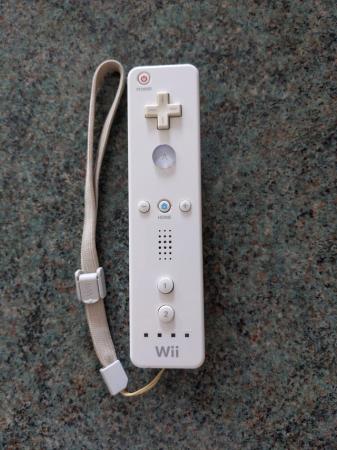 Image 1 of Nintendo Wii remote controller + Wii Play dvd