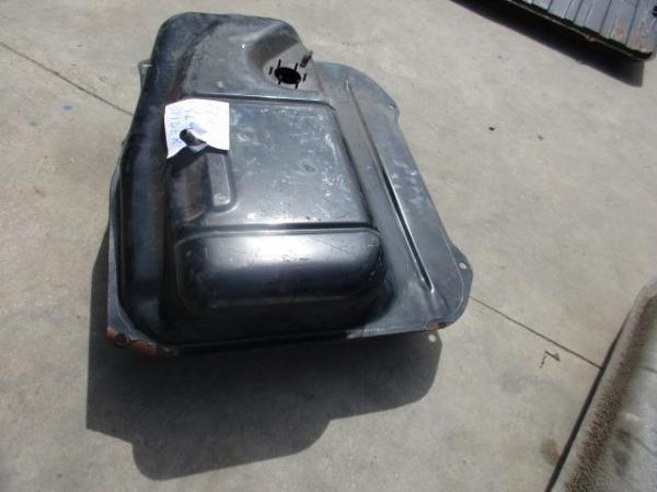 Image 3 of Fuel tank for Fiat 124 Spider