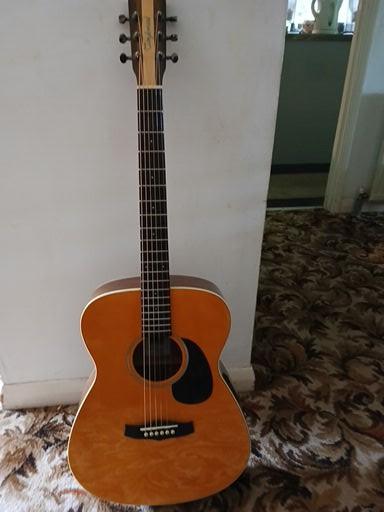 Preview of the first image of Acoustic Guitar - Tanglewood TN5 F.