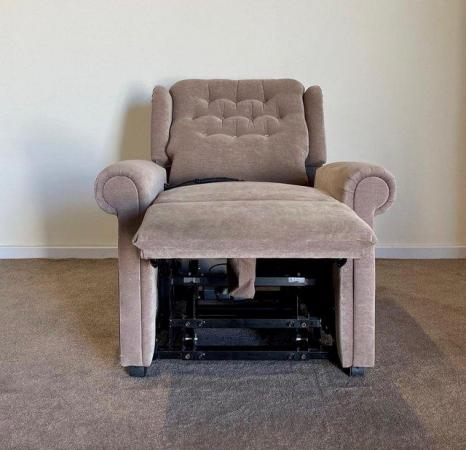 Image 6 of LUXURY ELECTRIC RISER RECLINER BROWN CHAIR ~ CAN DELIVER