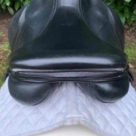 Image 19 of Kent And Masters 17 inch Cob saddle