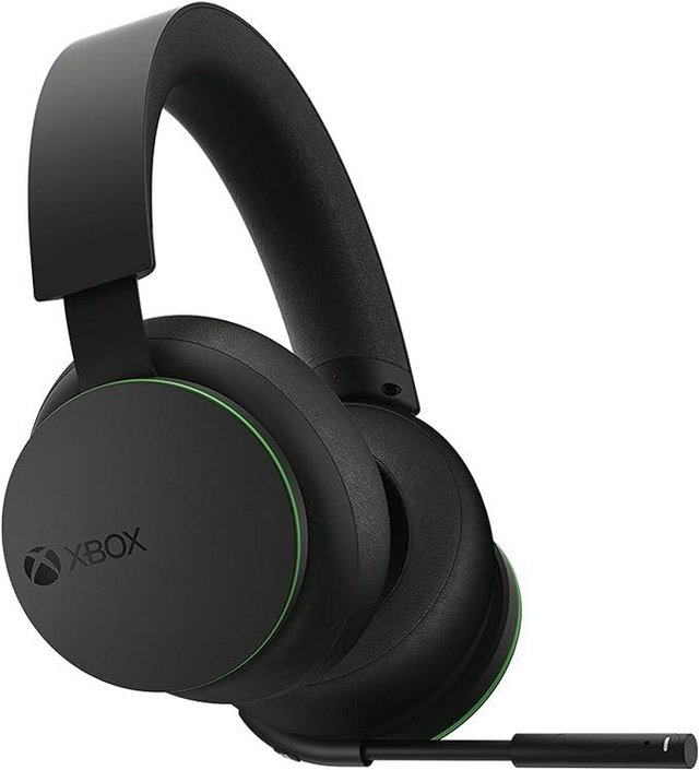 Preview of the first image of Xbox Wireless Headset Xbox Series X|S Xbox One Win 10 BNIB.