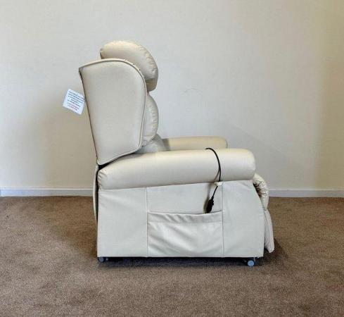Image 18 of ELECTRIC RISER RECLINER DUAL MOTOR CHAIR LEATHER CAN DELIVER