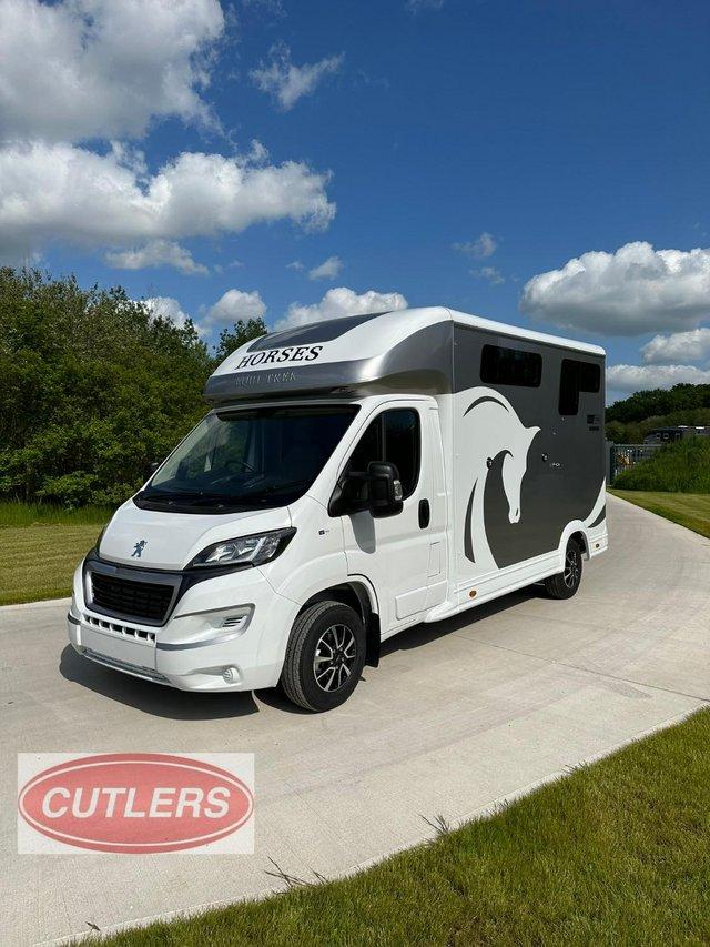 Preview of the first image of Equi-trek Sonic Elite 3.5T Horse Lorry Brand New Unregistere.
