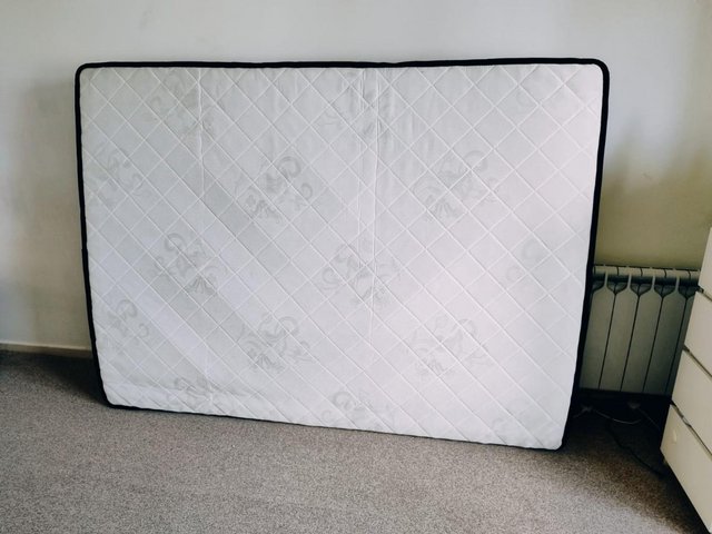 Preview of the first image of 5ft King Size Mattress (150x200x25CM).
