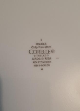Image 2 of Corelle 12pc dinner set and mugs