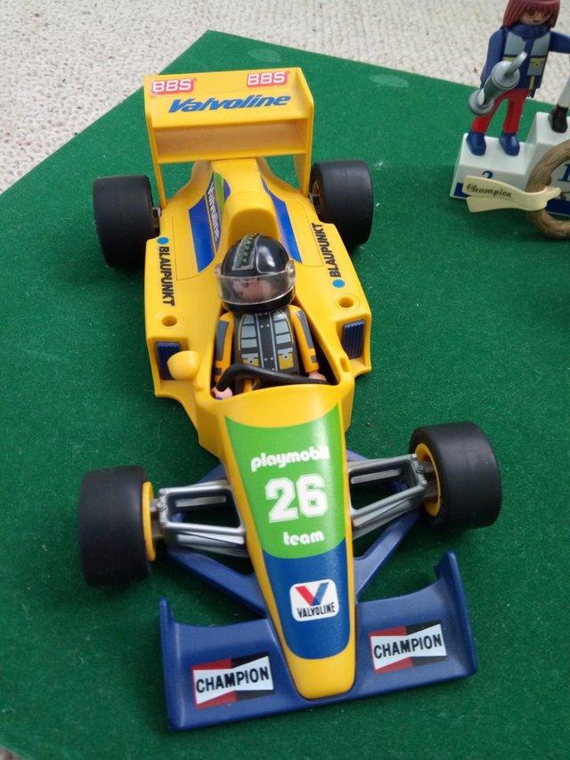 Preview of the first image of Playmobil Formula 1 Valvoline racing team.