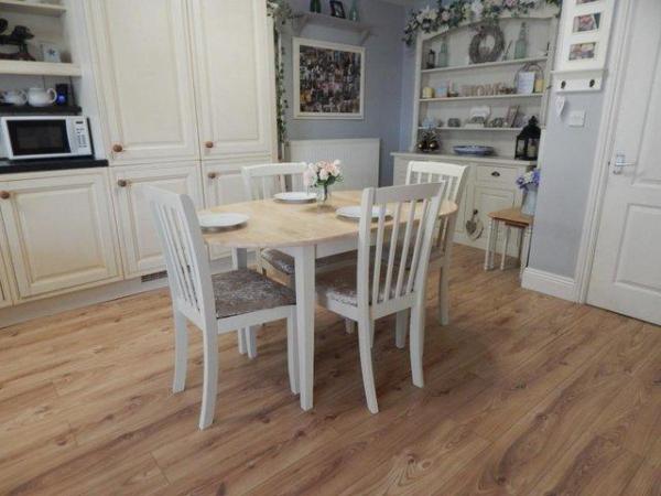 Image 8 of BEECH EXTENDING DINING TABLE / KITCHEN TABLE & 4 CHAIRS