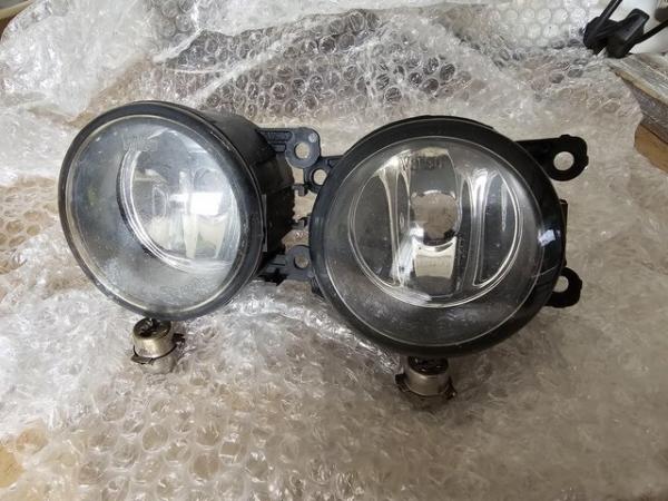 Image 2 of 2 fron't fog lights working used condition