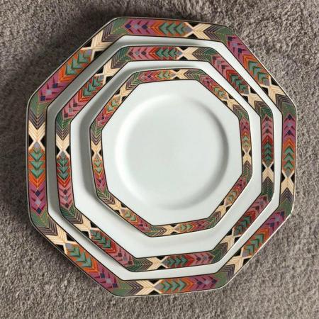 Image 1 of Villeroy and Boch Cheyenne pattern plates and bowls