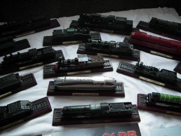 Image 2 of 17 Atlas Editions collectable model trains plus book & DVD