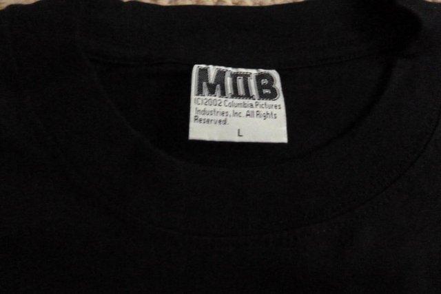 Preview of the first image of Men In Black 2 Official T-Shirt.
