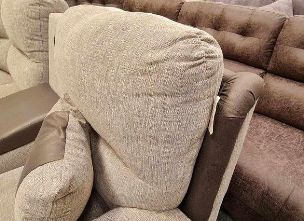 Image 8 of La-z-boy Nevada grey fabric standard corner sofa with Audio