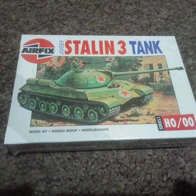 Preview of the first image of Airfix Stalin 3 Model tank series 1 for sale.