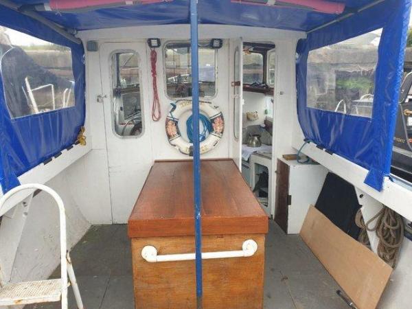 Image 2 of Cheverton 27ft 1989 navy launch fishing boat