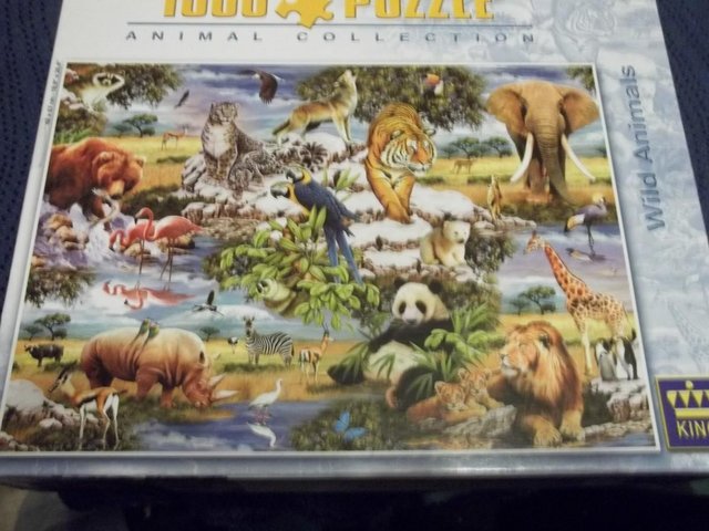 Preview of the first image of WILD ANIMALS King 1000 piece jigsaw puzzle.