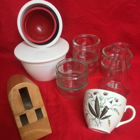 Image 1 of Various kitchen items. 50p per item/photo. CUP SOLD!