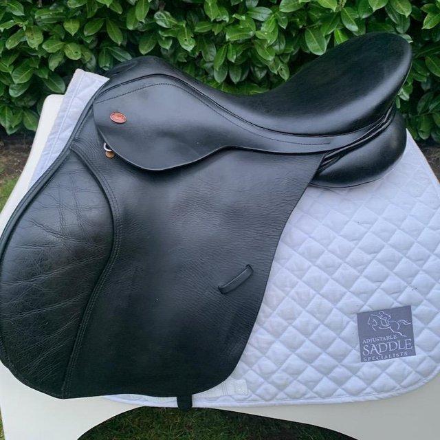 Preview of the first image of Kent & Masters 17.5 inch Original GP saddle.