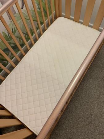 Image 3 of mamas and papas accent cot with mattress