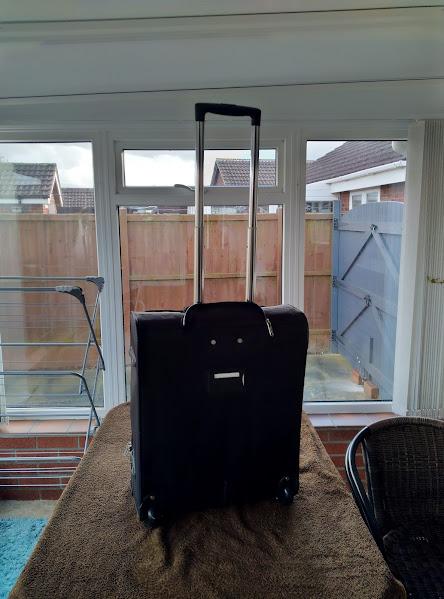 Preview of the first image of AEROLITE SOFT SHELL WHEELED SUITCASE.
