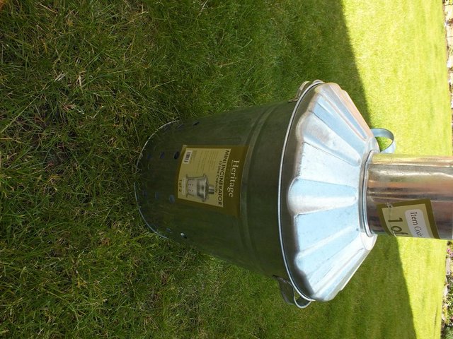 Preview of the first image of small Size Garden Incinerator (Brand New).